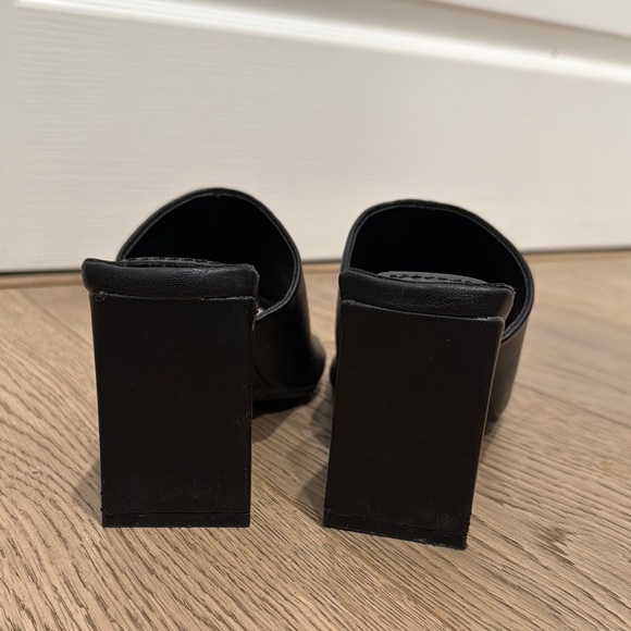 Oak + Fort  Heels - Picture 3 of 3